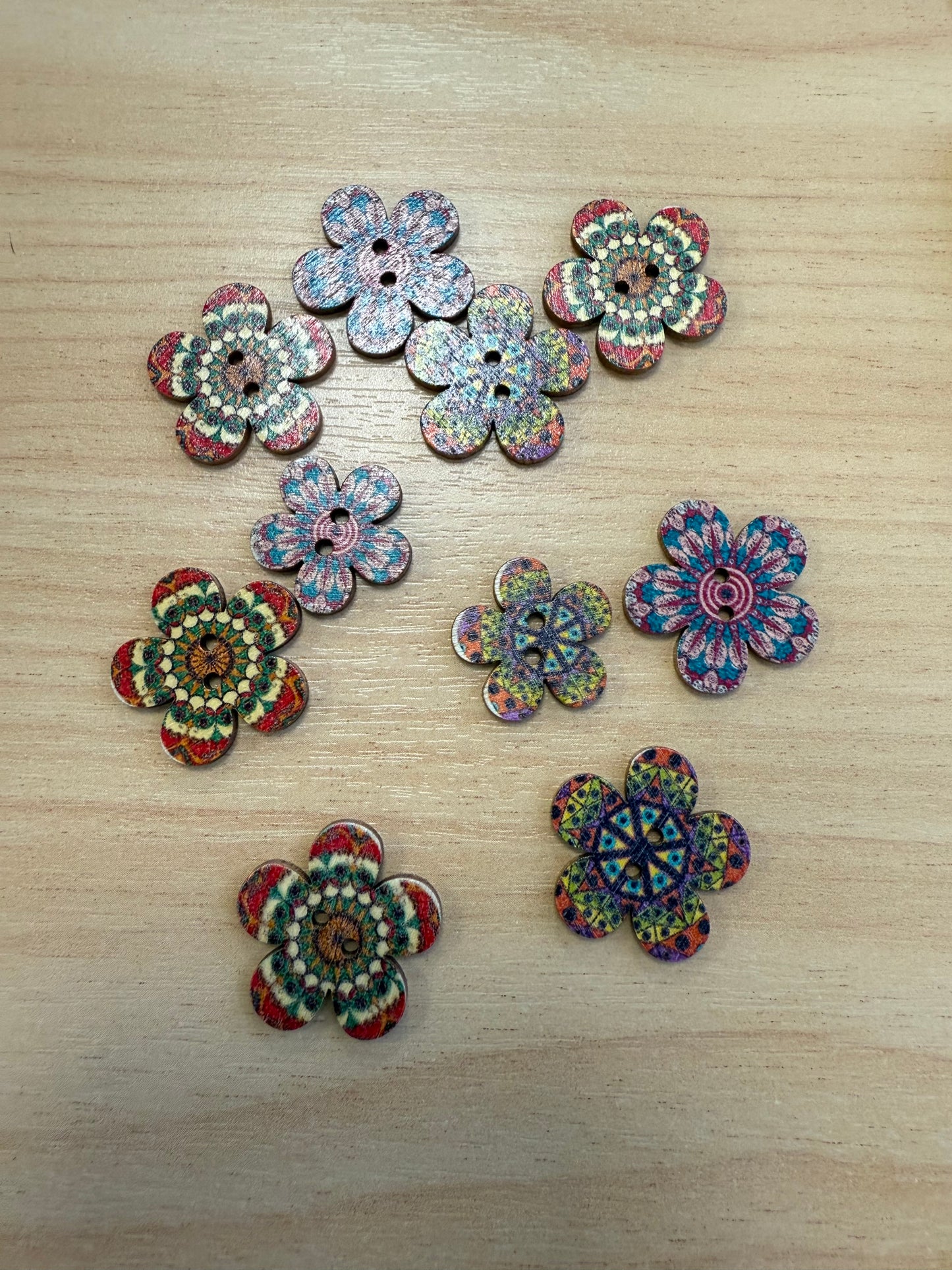 Buttons - Boho Wooden Flowers 20mm x 10 Mixed