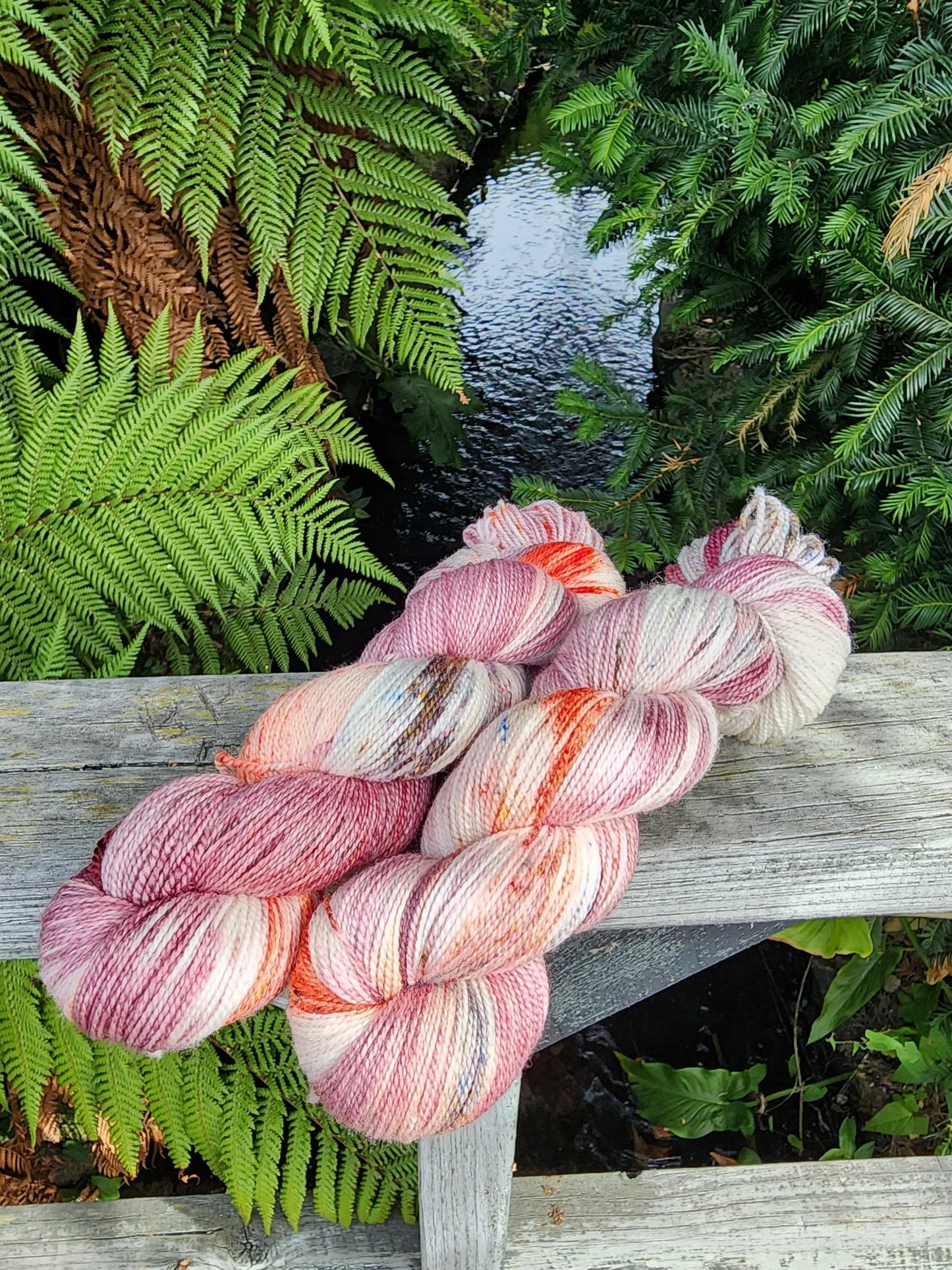 Kiwiyarn-a - High Twist Merino Yarn - Grandma's Rhubarb