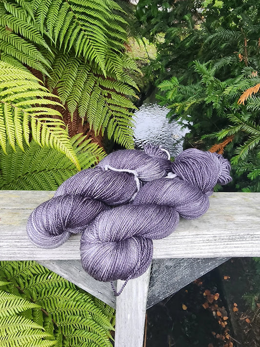 Dark Grey - 4 Ply Sock Yarn - Kiwiyarn-a