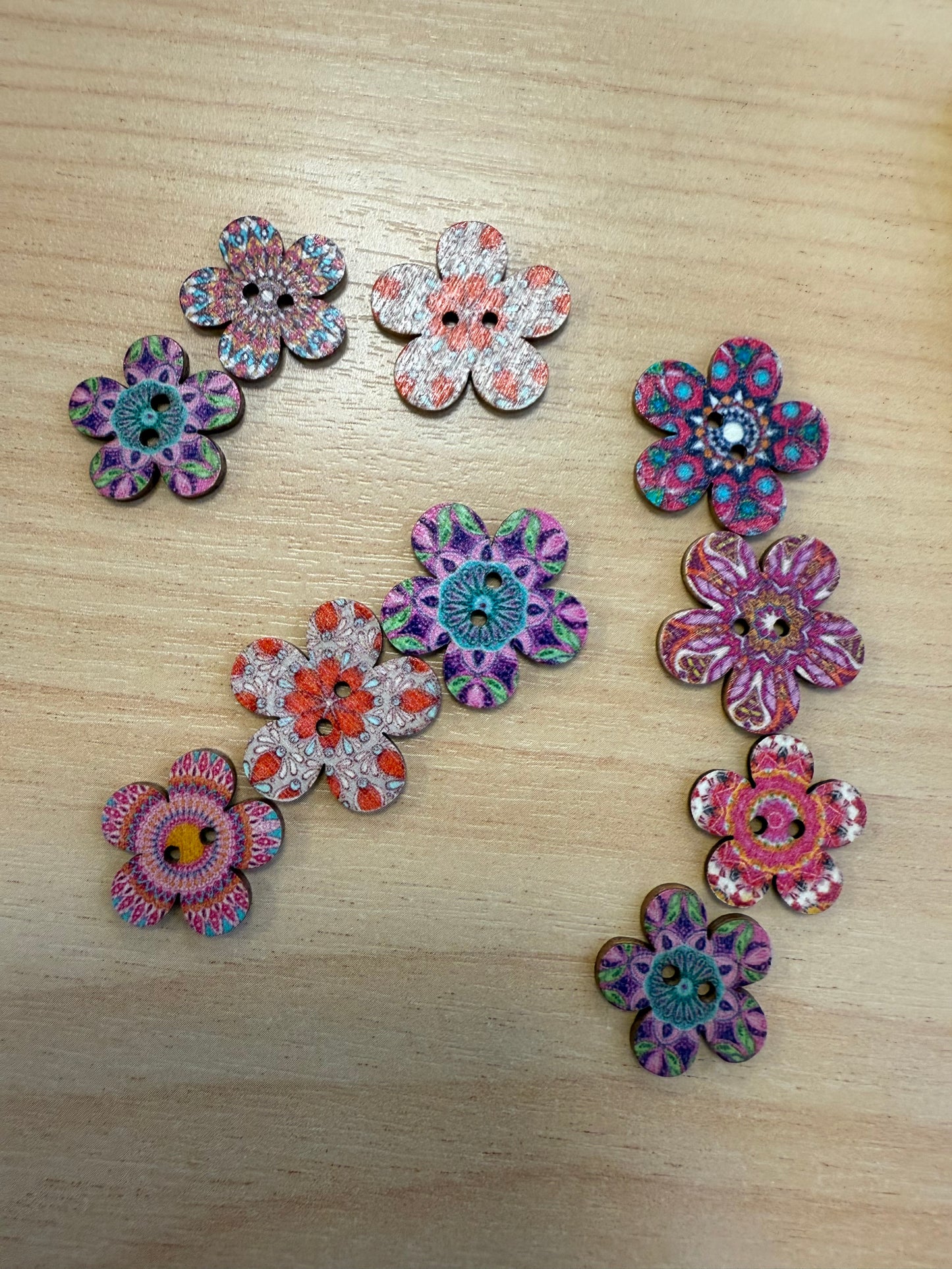 Buttons - Boho Wooden Flowers 20mm x 10 Mixed