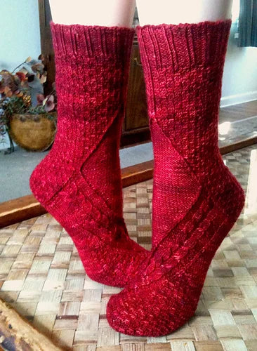 Smaug Socks Kit - Dark Omen Yarn