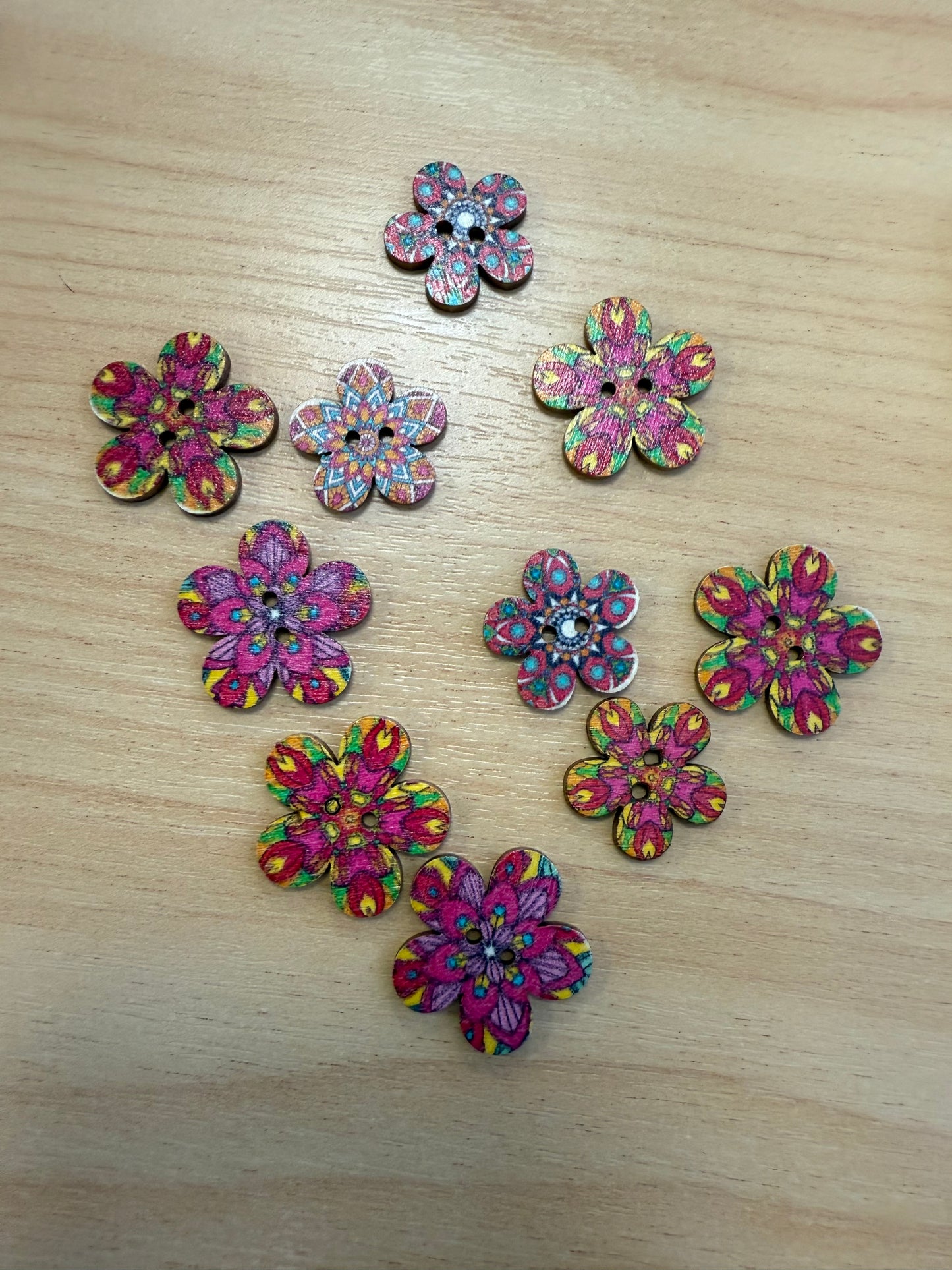 Buttons - Boho Wooden Flowers 20mm x 10 Mixed