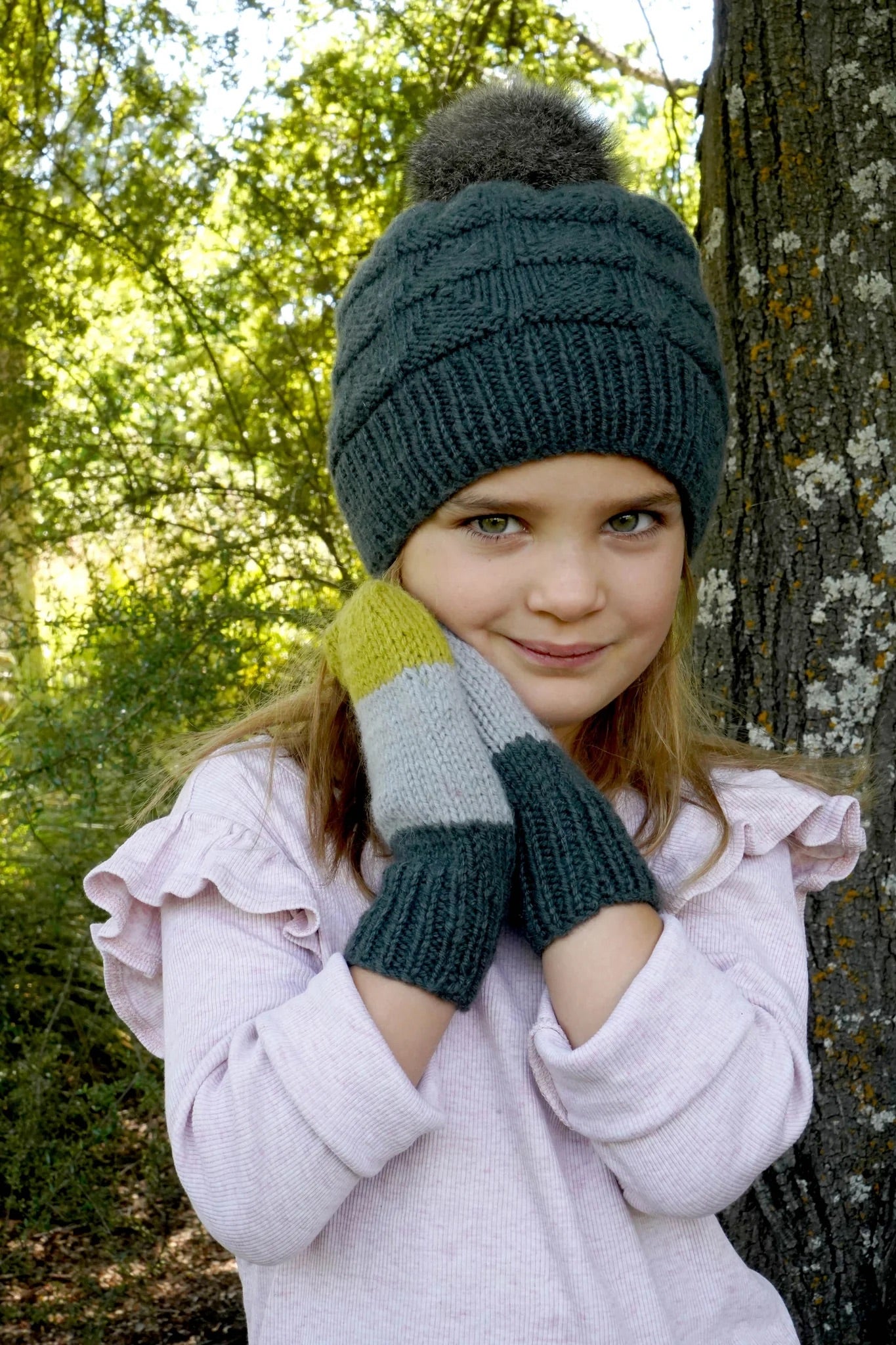 LisaFDesign - LC38 Sunday Hat and Mittens