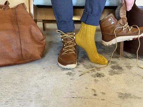 Ties that Bind Sock - EBEforever designs - PDF PATTERN