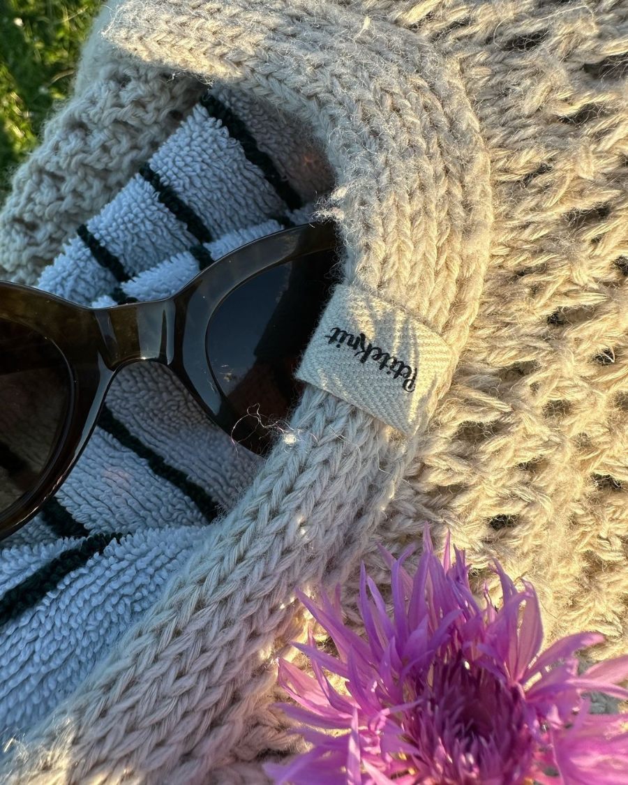 Garment Label - Folded - PetiteKnit