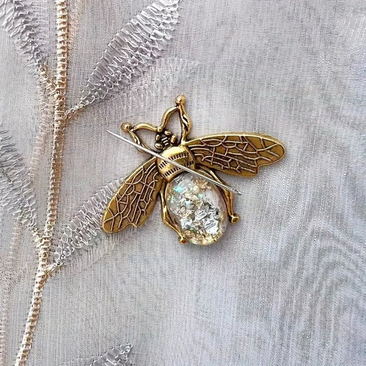 Needle Minder - Moonlight White Beetle