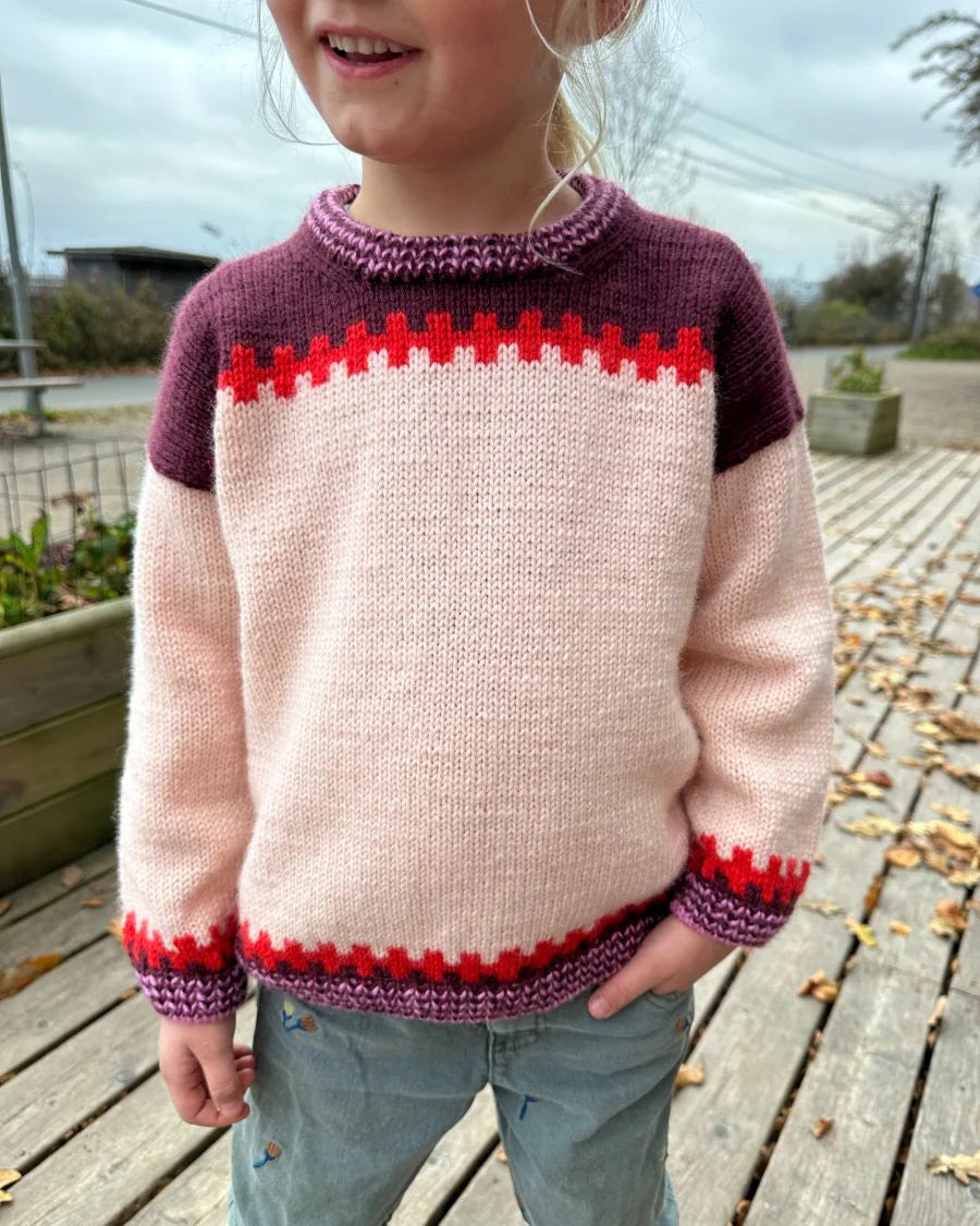 Cross Sweater - Junior - PetiteKnit - PRINTED PATTERN