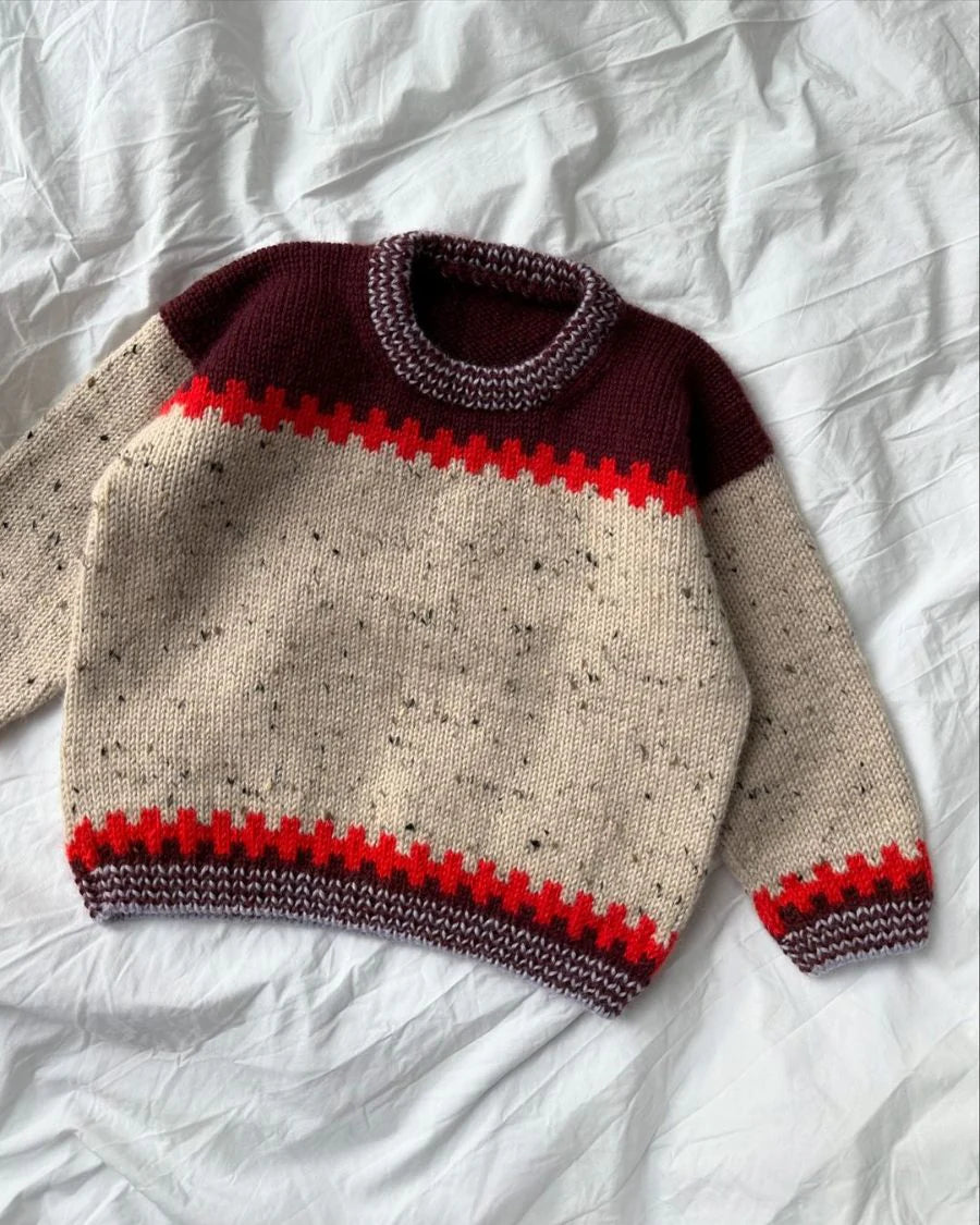 Cross Sweater - Junior - PetiteKnit - PRINTED PATTERN