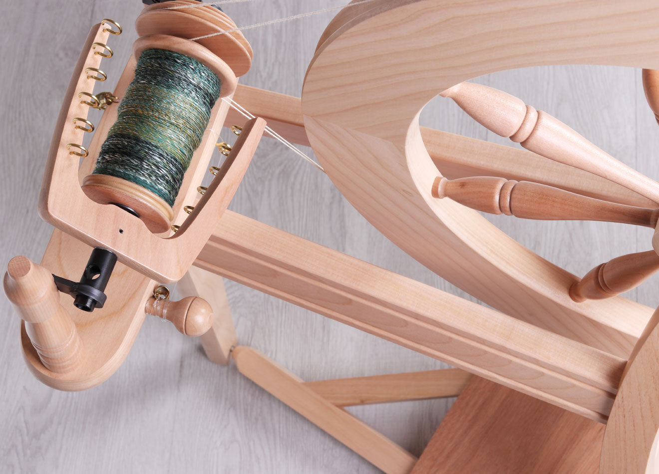 Ashford - Spinning Wheel - Traditional - Double Drive - Lacquered