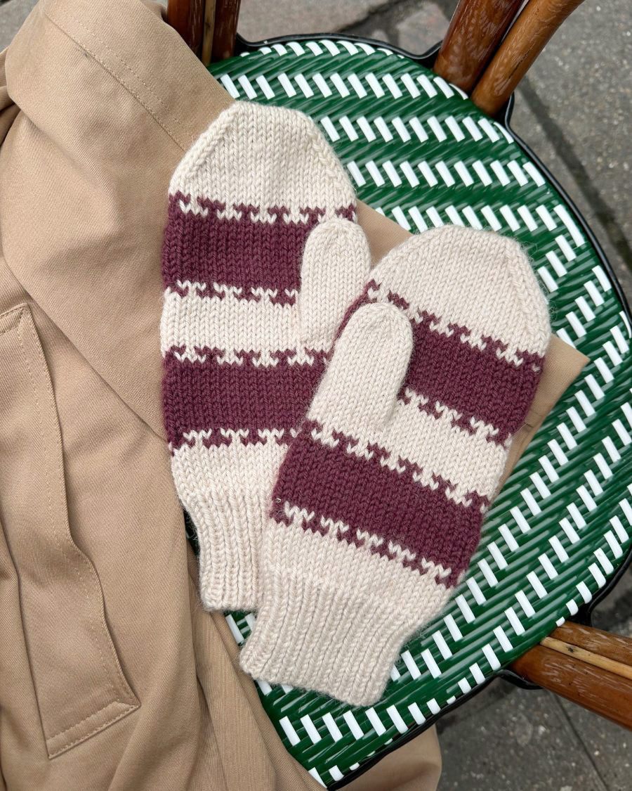 Key Mittens - PetiteKnit - PRINTED PATTERN