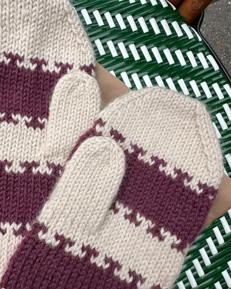 Key Mittens - PetiteKnit - PRINTED PATTERN
