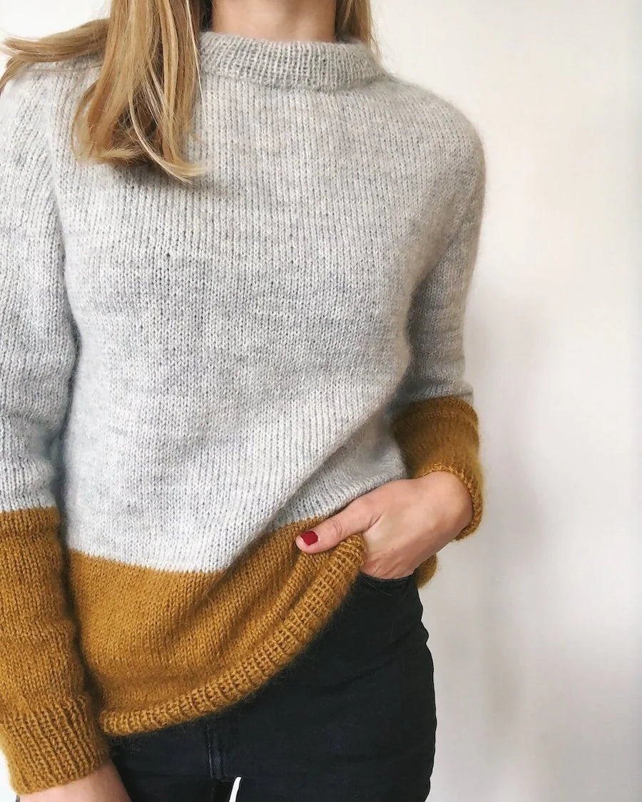 Constrast Sweater - PetiteKnit - PRINTED PATTERN