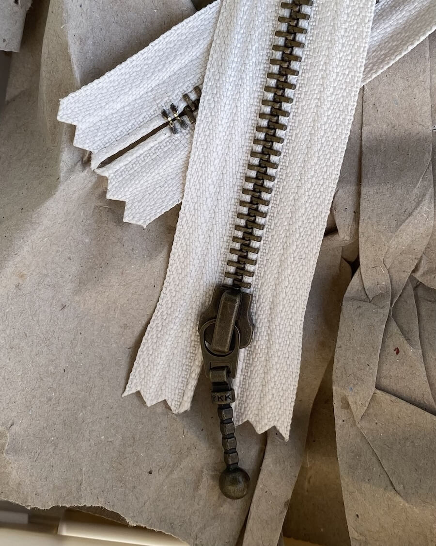 Zipper - 35 cm Almond - PetiteKnit
