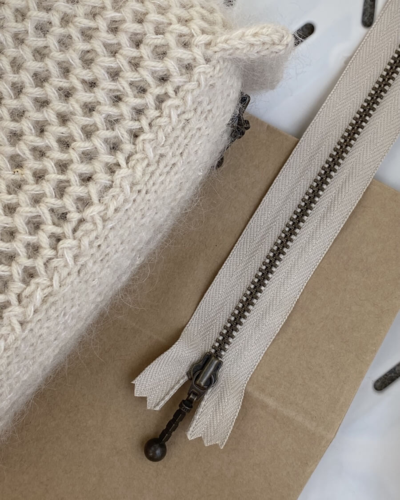 Zipper - 28 cm Sand - PetiteKnit