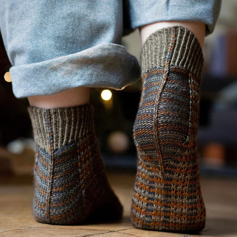 Tartan Socks Kit - Dark Omen Yarn