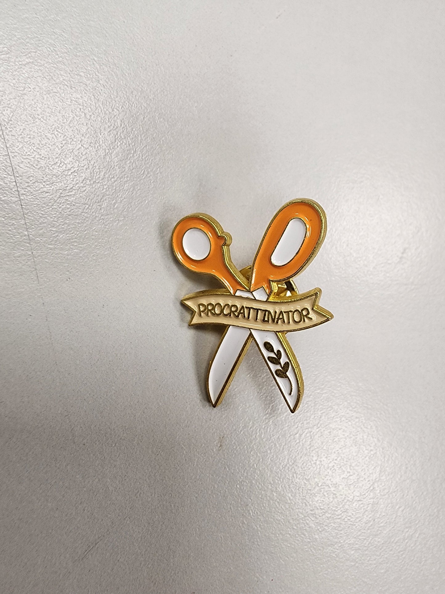 Enamel Pin - Scissors