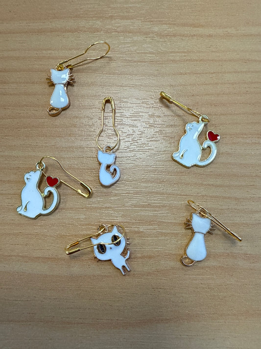 Stitch Markers - Black or White Cats