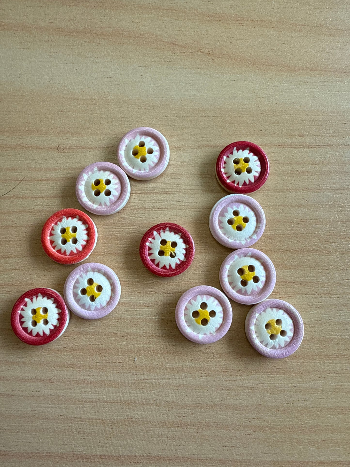 Buttons - Chrysanthemum 15mm x 10 - Mix 4