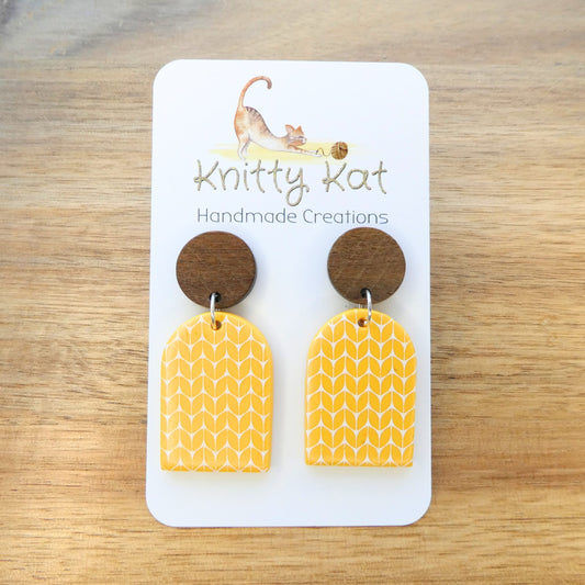 Knitty Kat Knit Arch Earrings - Yellow