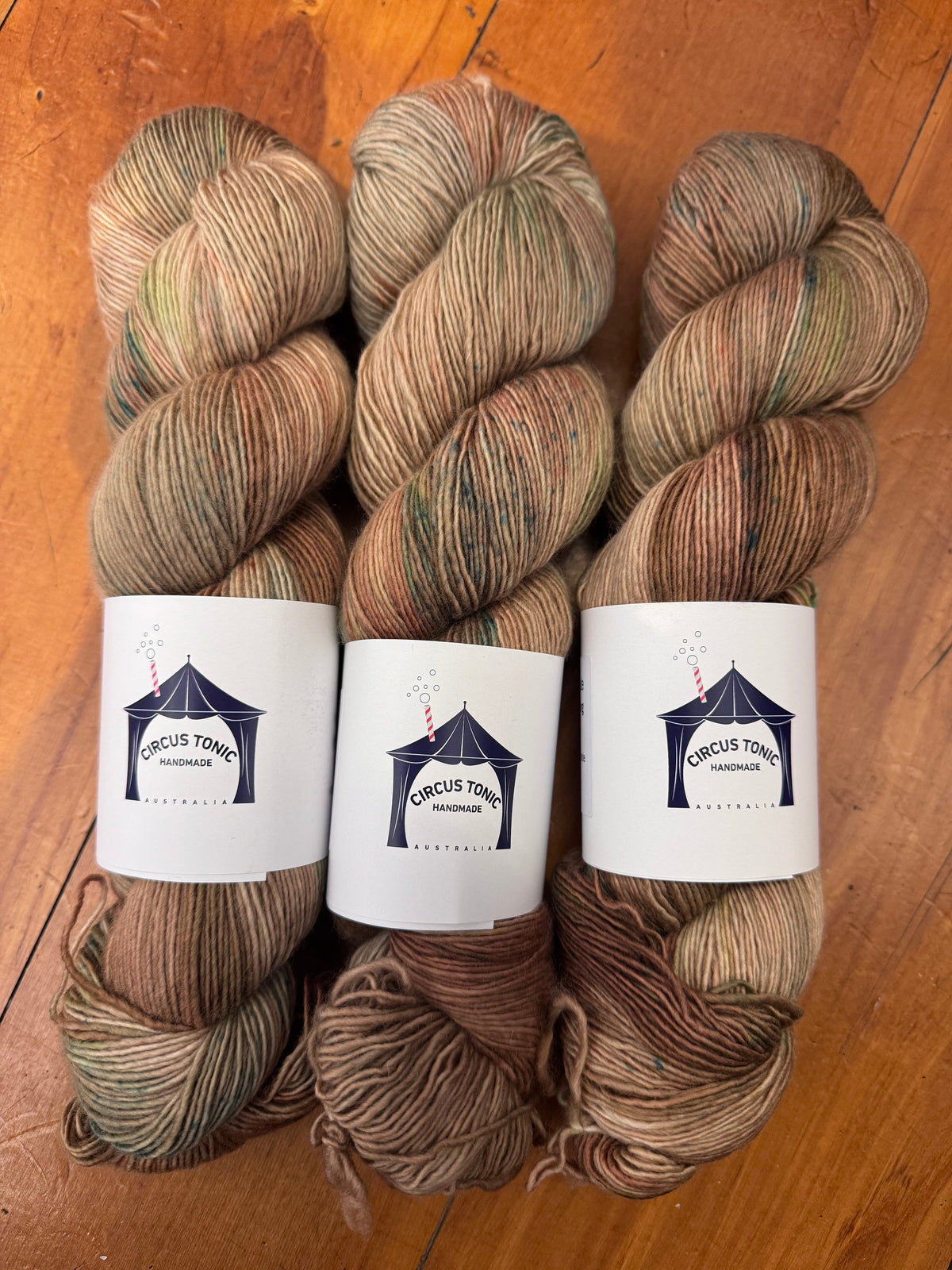 Circus Single Merino - Circus Tonic Handmade Yarn - Zlatni Rad