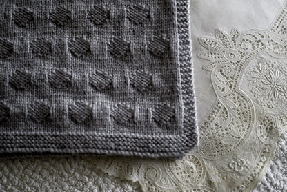 LisaFDesign - BC60 Polka Dot Blanket