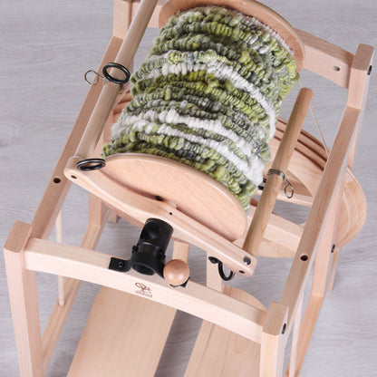 Spinning Wheel - Country Spinner 2 - Ashford Lacquered