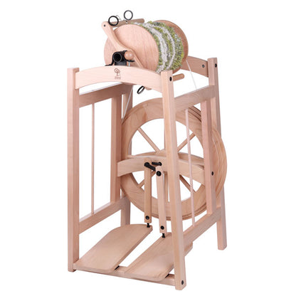 Spinning Wheel - Country Spinner 2 - Ashford Lacquered