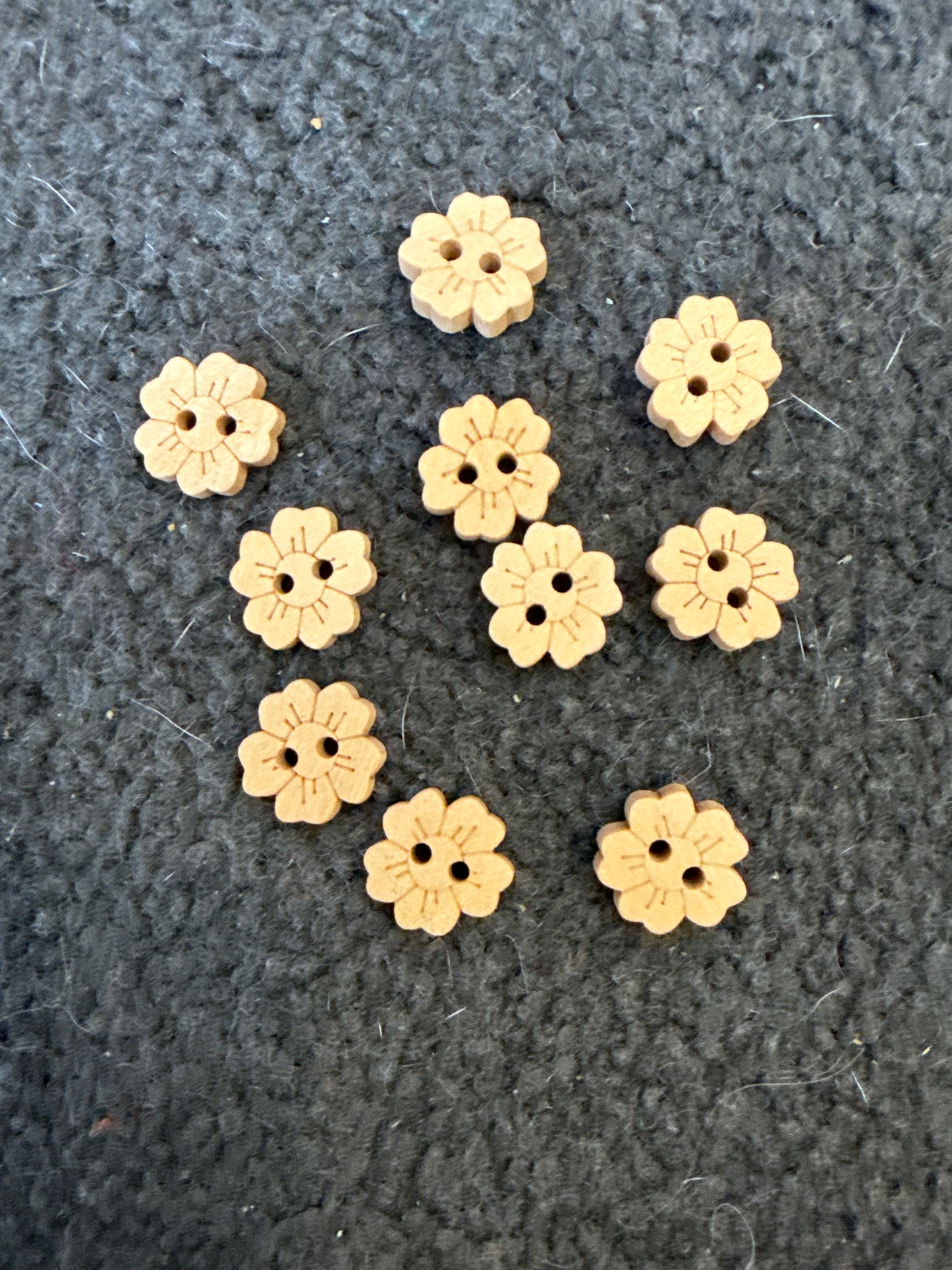 Buttons - Wooden Flowers - 15mm x 10