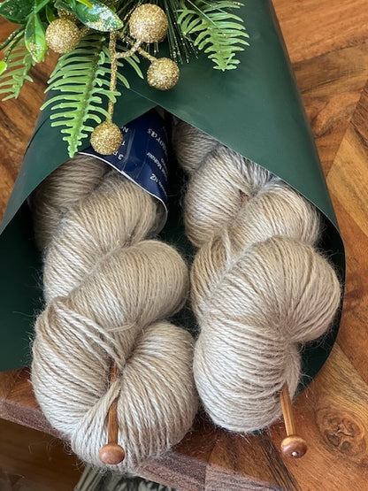 Ad Maiora - Mohair Yarn Bouquet - Beige Sand