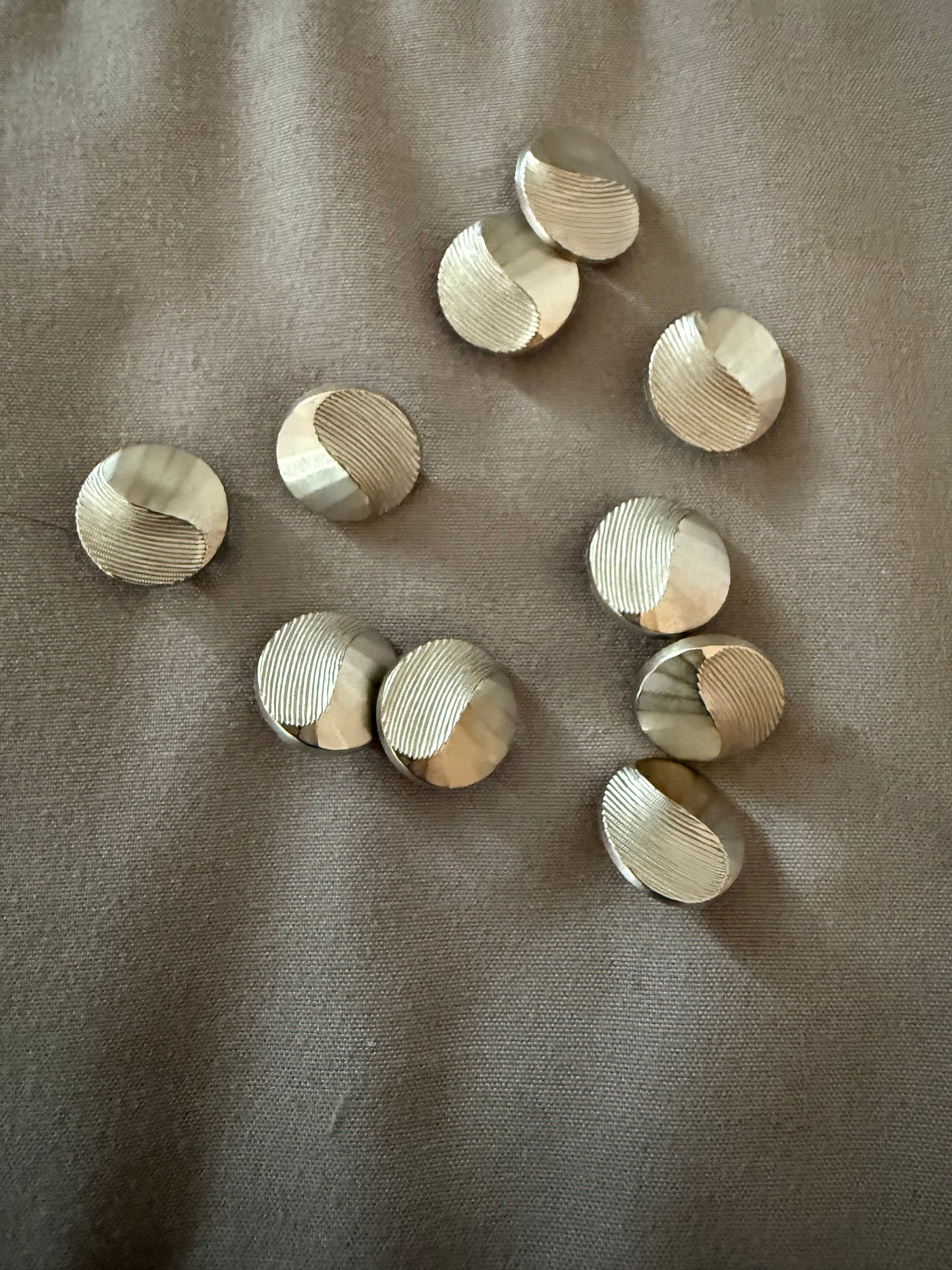 Buttons - Vintage Metal #10