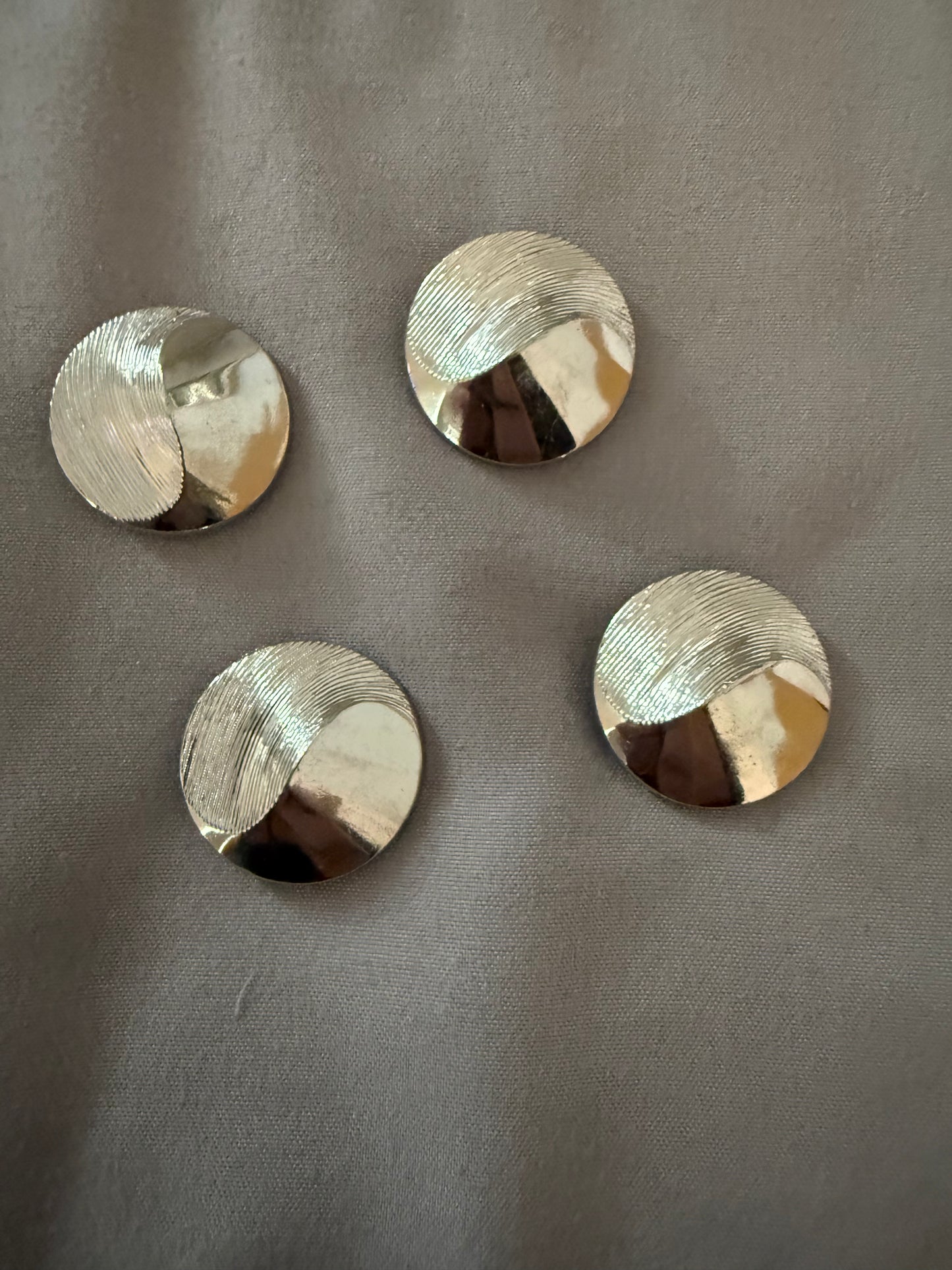 Buttons - Vintage Metal #14