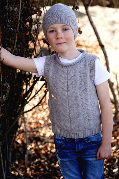 Bryn Vest and Hat - LisaFDesign LF66
