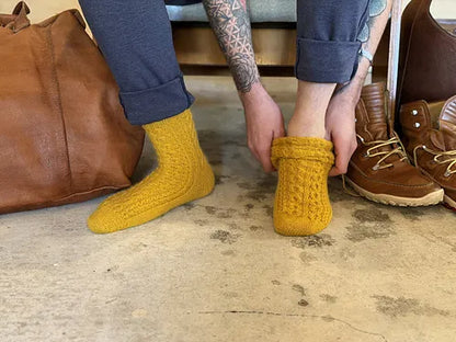 Ties that Bind Sock - EBEforever designs - PDF PATTERN