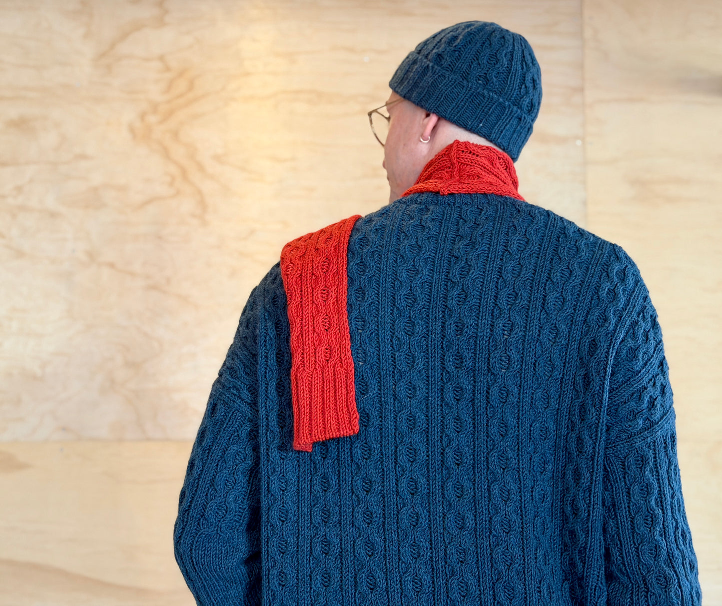 Ties that Bind Scarf - EBEforever designs - PDF PATTERN