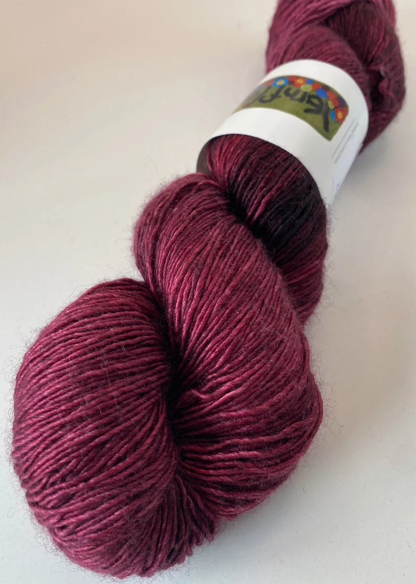 Yarnfloozy - Sage - Burnt Cherries