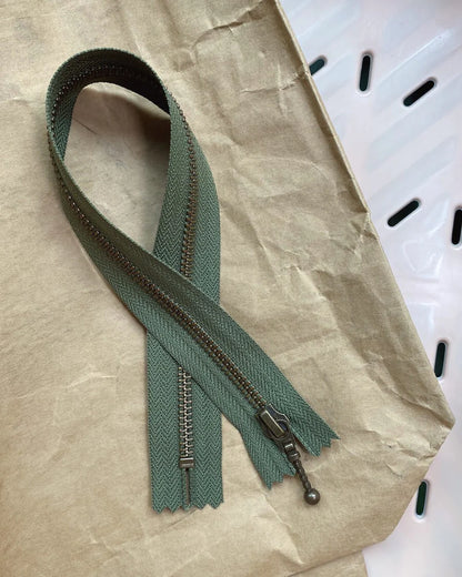 Zipper - 35 cm Hunter Green - PetiteKnit