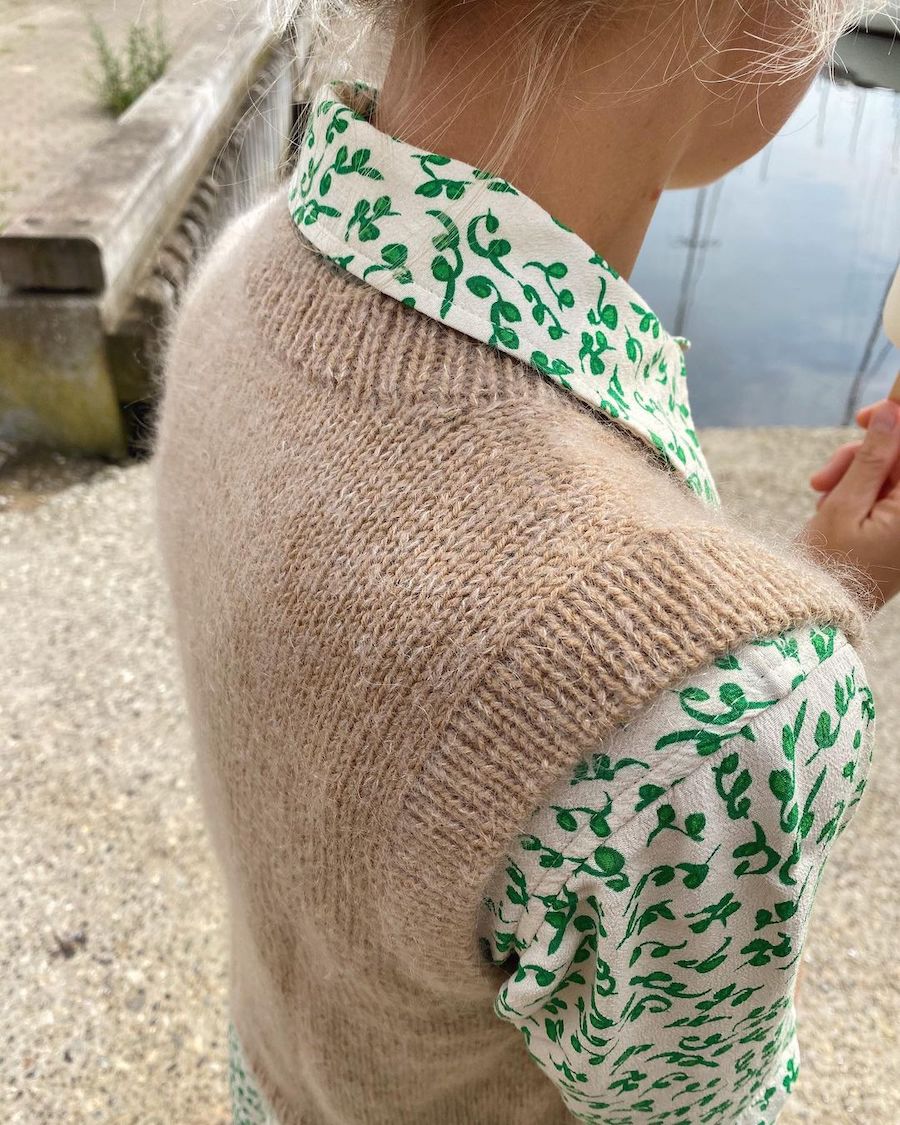 Stockholm Slipover V Neck - PetiteKnit - PRINTED PATTERN