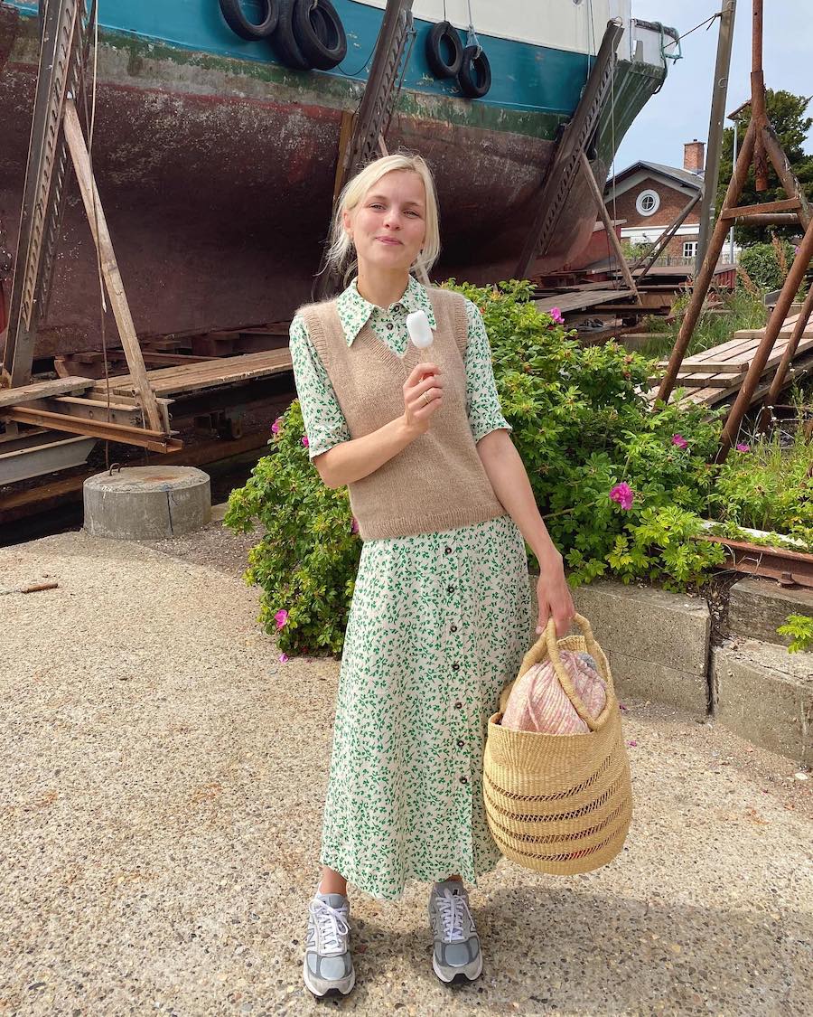 Stockholm Slipover V Neck - PetiteKnit - PRINTED PATTERN
