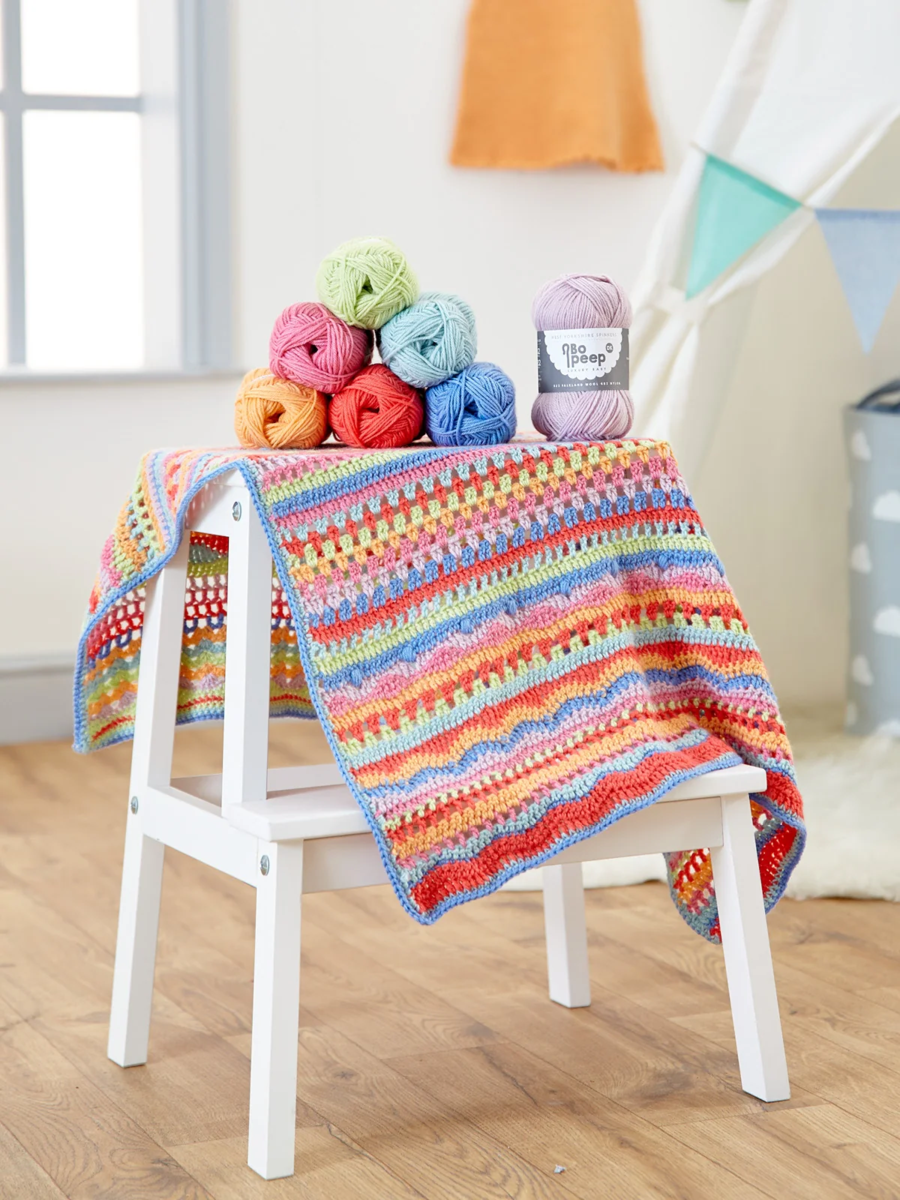 Carousel Crochet Baby Blanket Kit - West Yorkshire Spinners